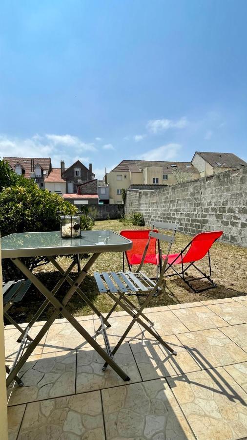 Appartement A Quelques Pas De La Plage Avec Jardin メルリモン・プラージュ エクステリア 写真